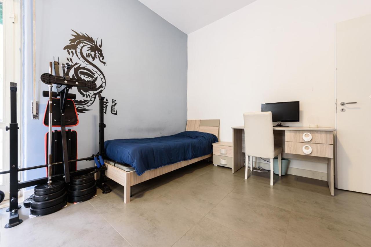 Via Mario Ruta 31 Apartment Naples Exterior photo